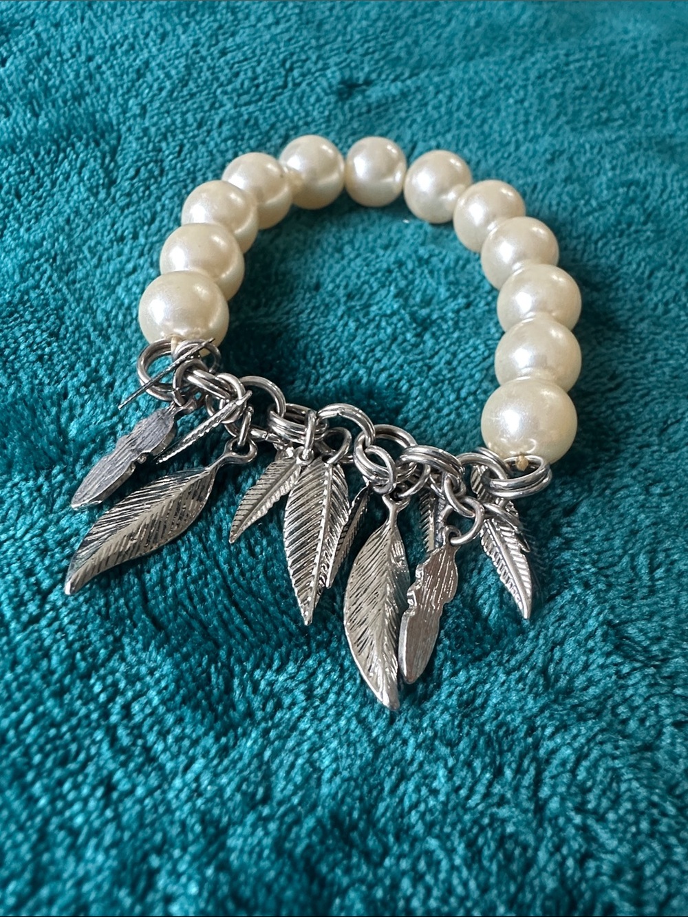 Boho Chic Pearl Bead Bracelet with Silver Feather Charms